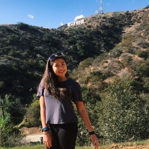 Meet your Posher, Em